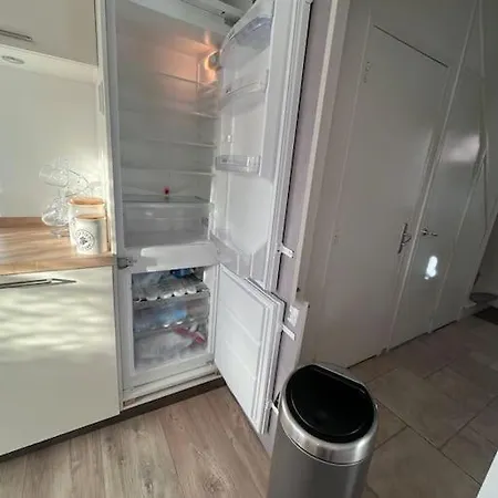 Sunrise Apartment *