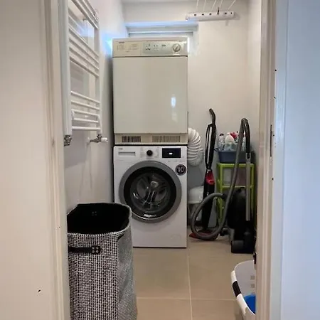 Sunrise Apartment *